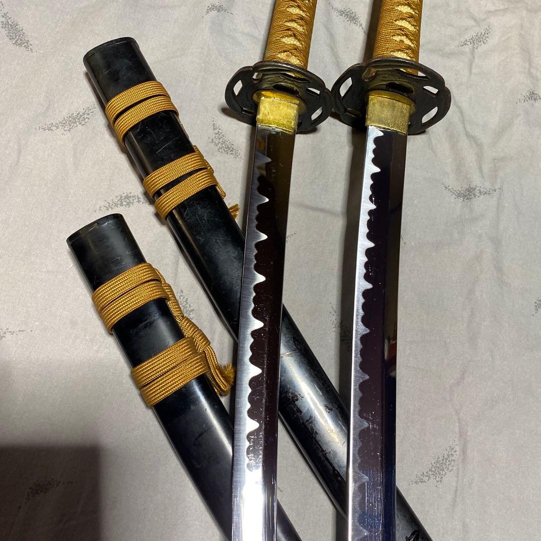 模造刀大小２本セット 金茶柄 波図透し鉄鍔 向日葵図黒呂鞘