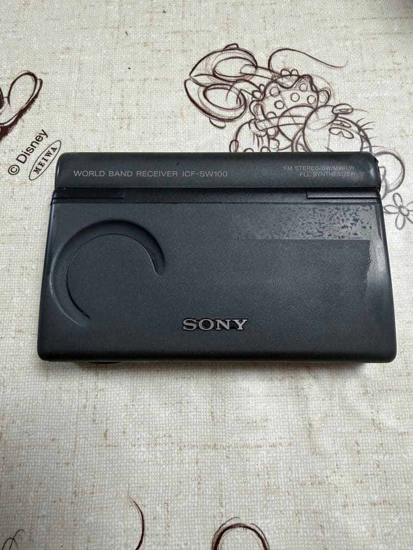 ソニー　ワールドバンドFM/LW/MW/SWレシーバー　ICF-SW100