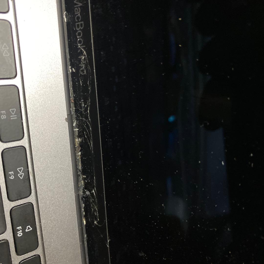 MacBook 2017 13インチ 8GB 128GB ジャンク 液晶破損