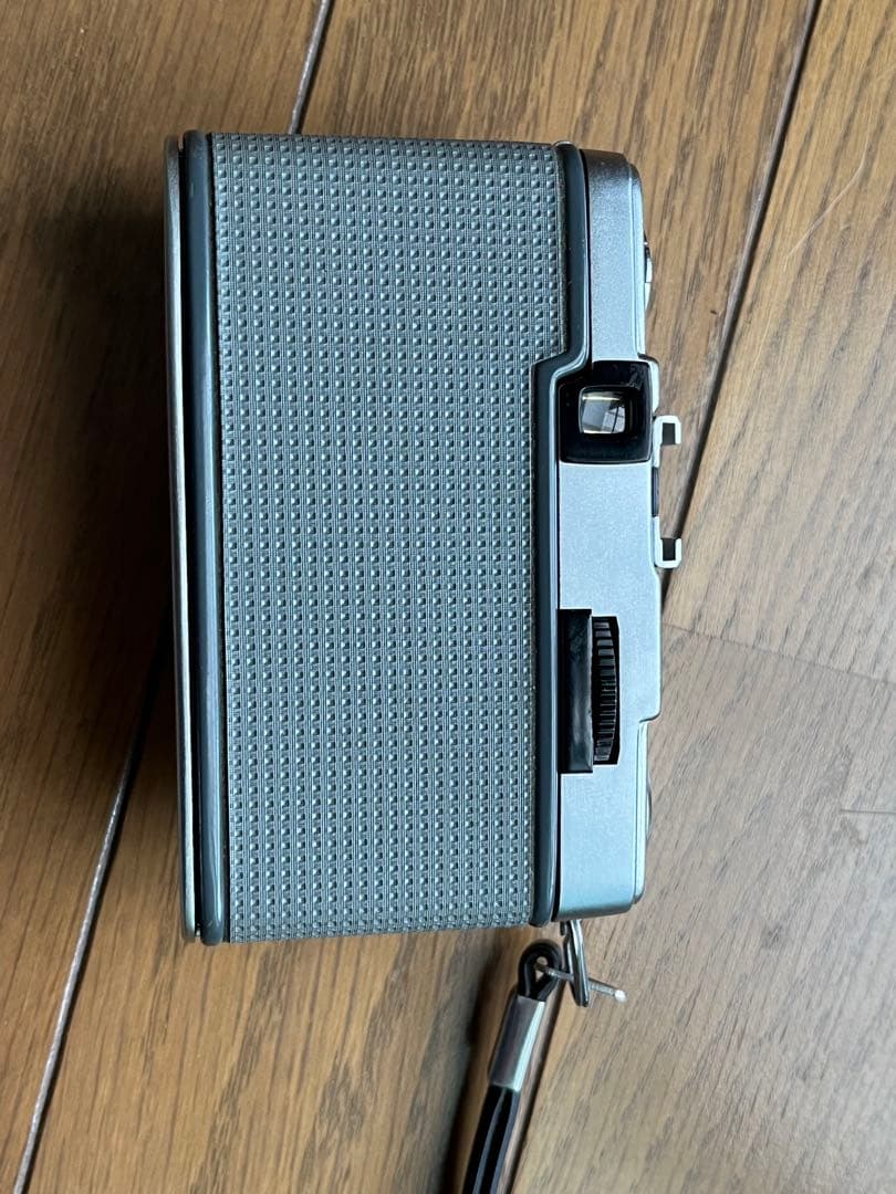 Olympus Pen コンパクトフィルムカメラ