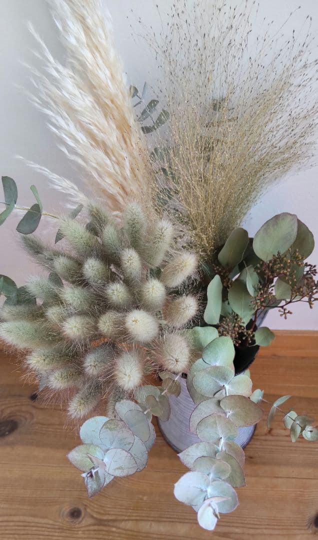 褪色あり　ドライフラワー ユーカリとグラス類