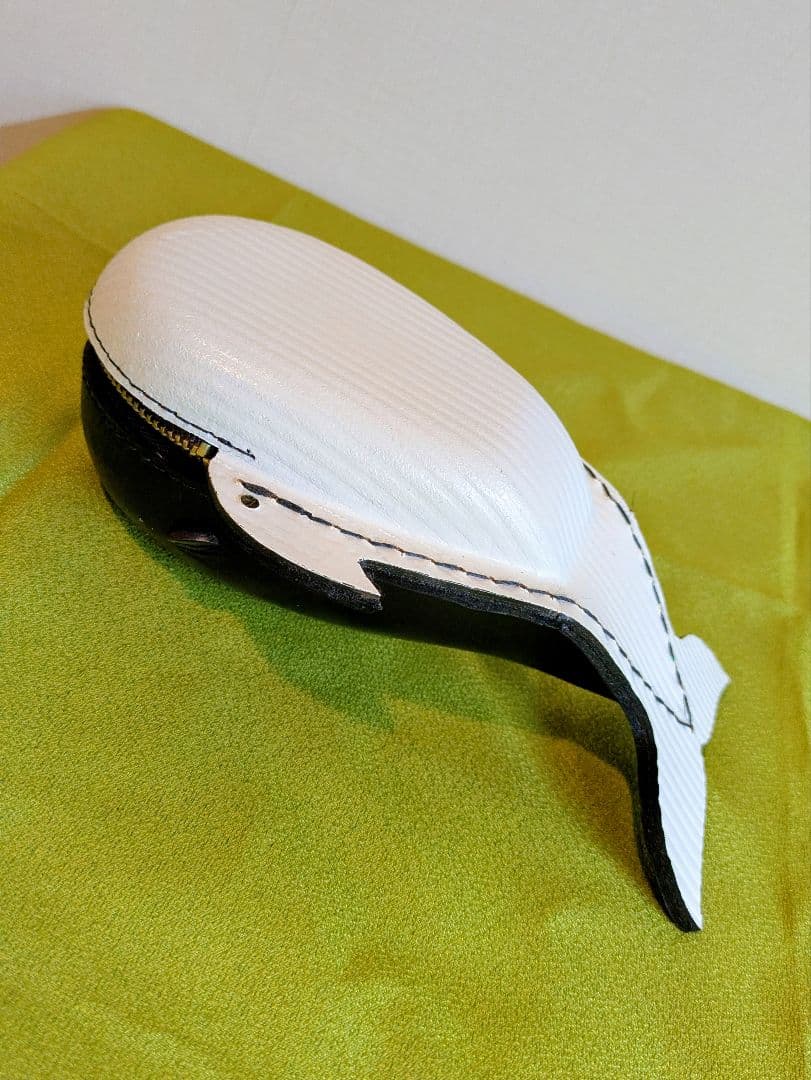 【未使用】鴻池製作所　クジラ貯金箱　本革