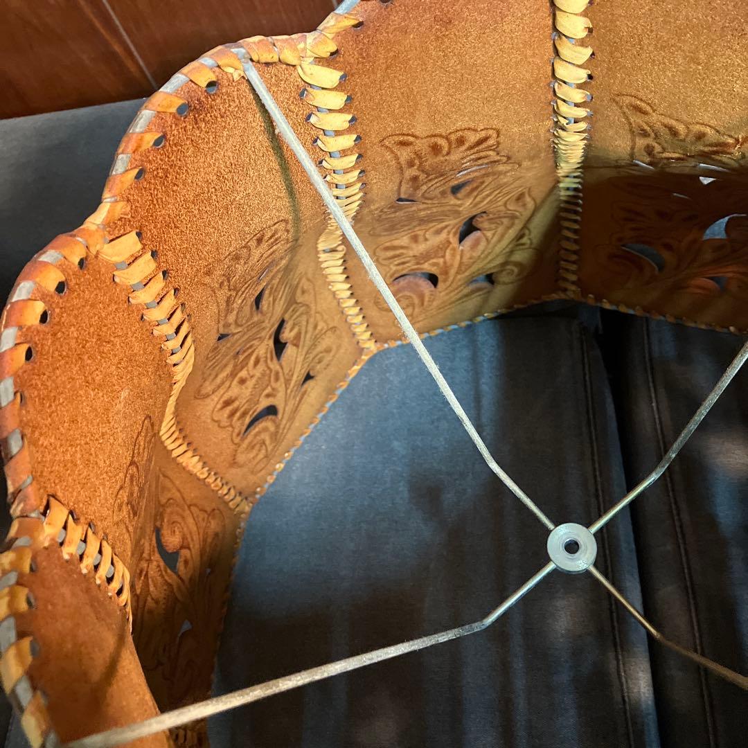 アンティークなフロアランプ　172cm カービング