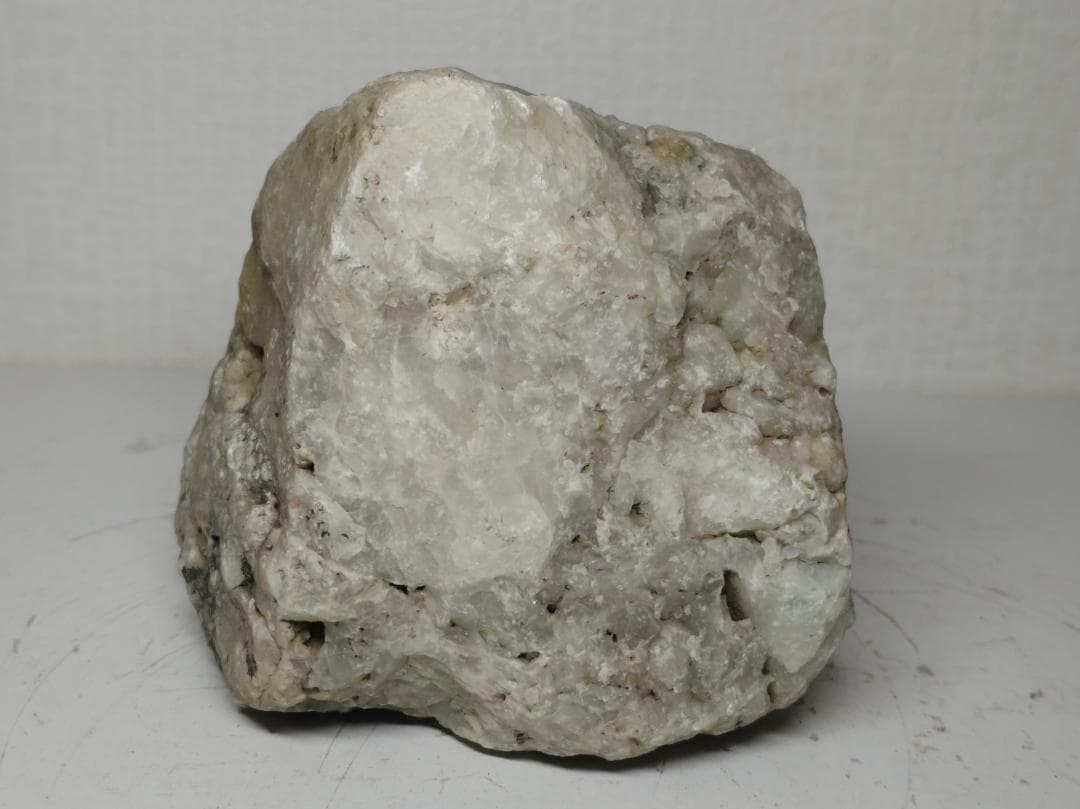 フローライト 1.3kg 蛍石 原石 鑑賞石 自然石 誕生石 宝石 水石 鉱物