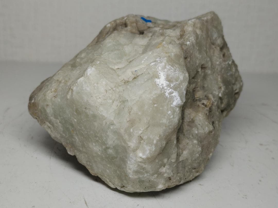 フローライト 1.3kg 蛍石 原石 鑑賞石 自然石 誕生石 宝石 水石 鉱物