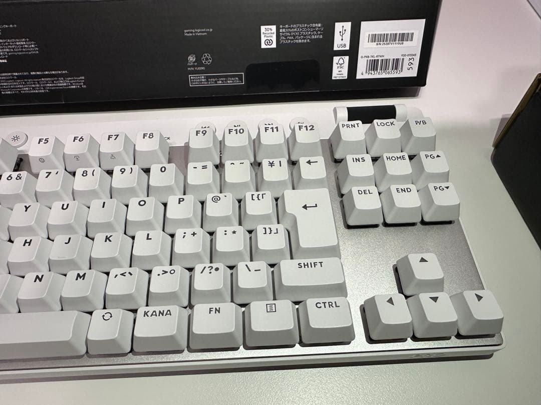 Logicool G PRO X TKL RAPID ホワイトキーボード