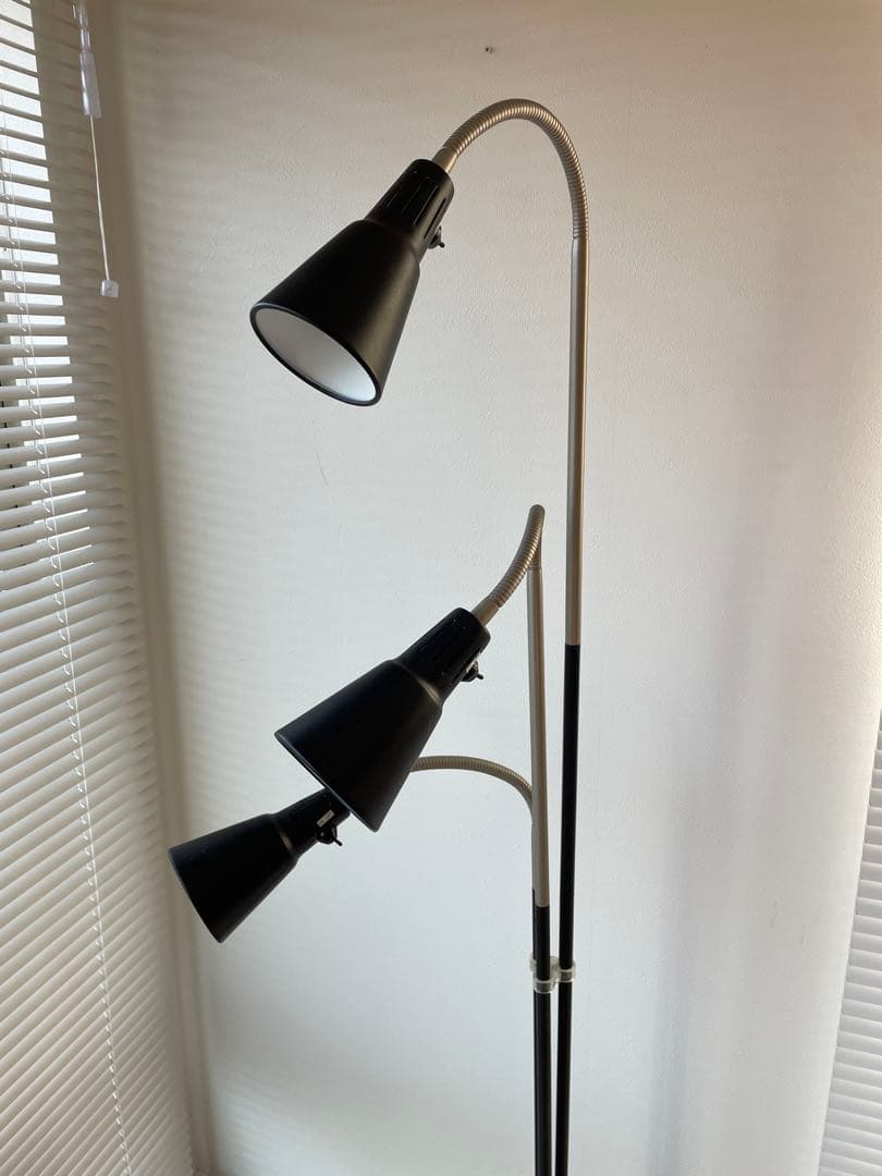 IKEA フロアランプ KVART クヴァルト ブラック