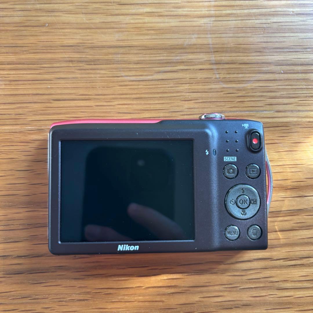 Nikon COOLPIX S3300 ピンク　デジタルカメラ