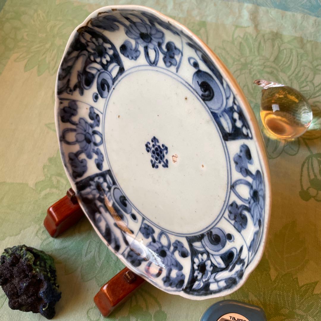 江戸中期　古伊万里　窓絵　染付　輪花型　中皿　7寸皿