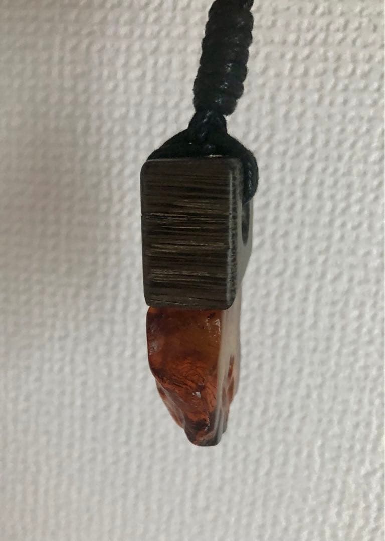 天然琥珀のネックレス
