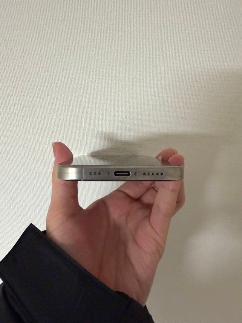 携帯電話本体 iPhone16pro 256g