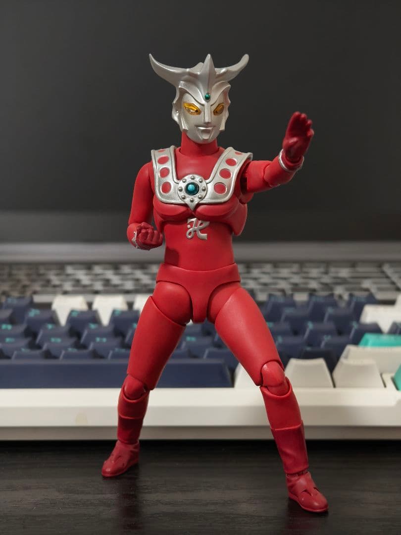 き*ち様 S.H.Figuarts ウルトラマンレオ