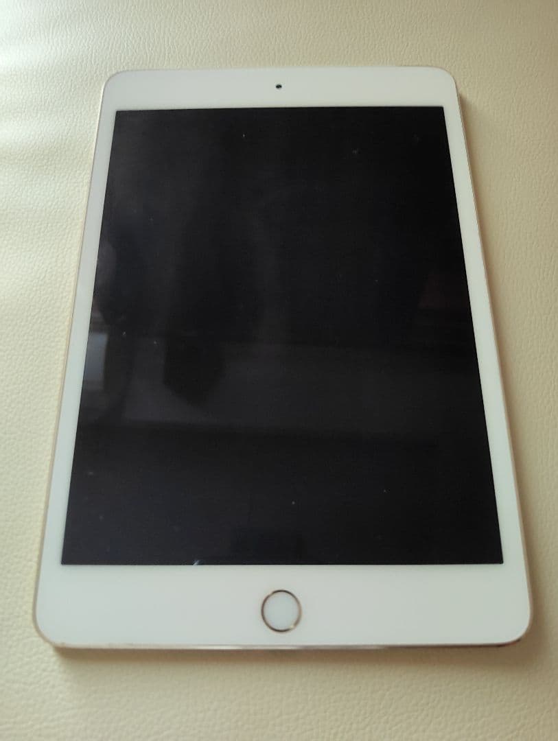 iPad mini 4（Wi-Fi + Cellularモデル）32GB