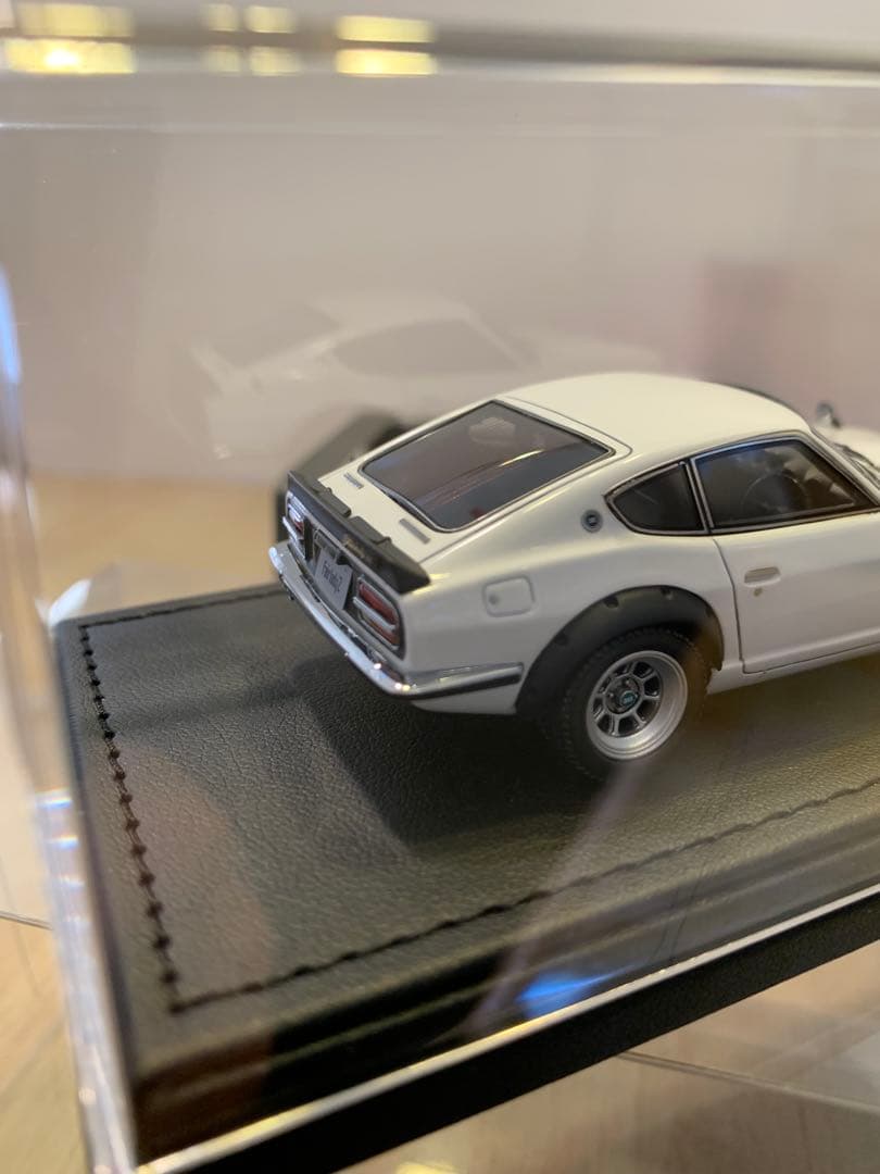 イグニッションモデル　1/43 フェアレディ　Z S30 ホワイト 0022