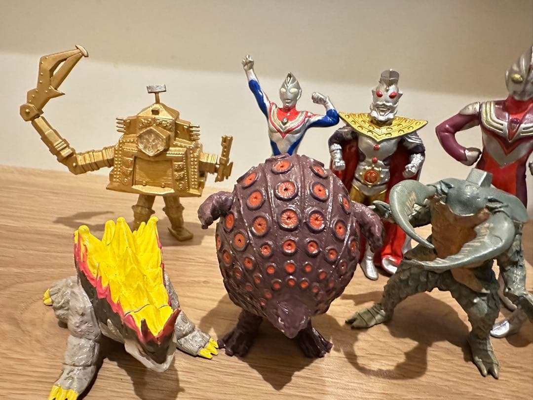 円谷プロ刻印　ウルトラマンシリーズ フィギュアセット
