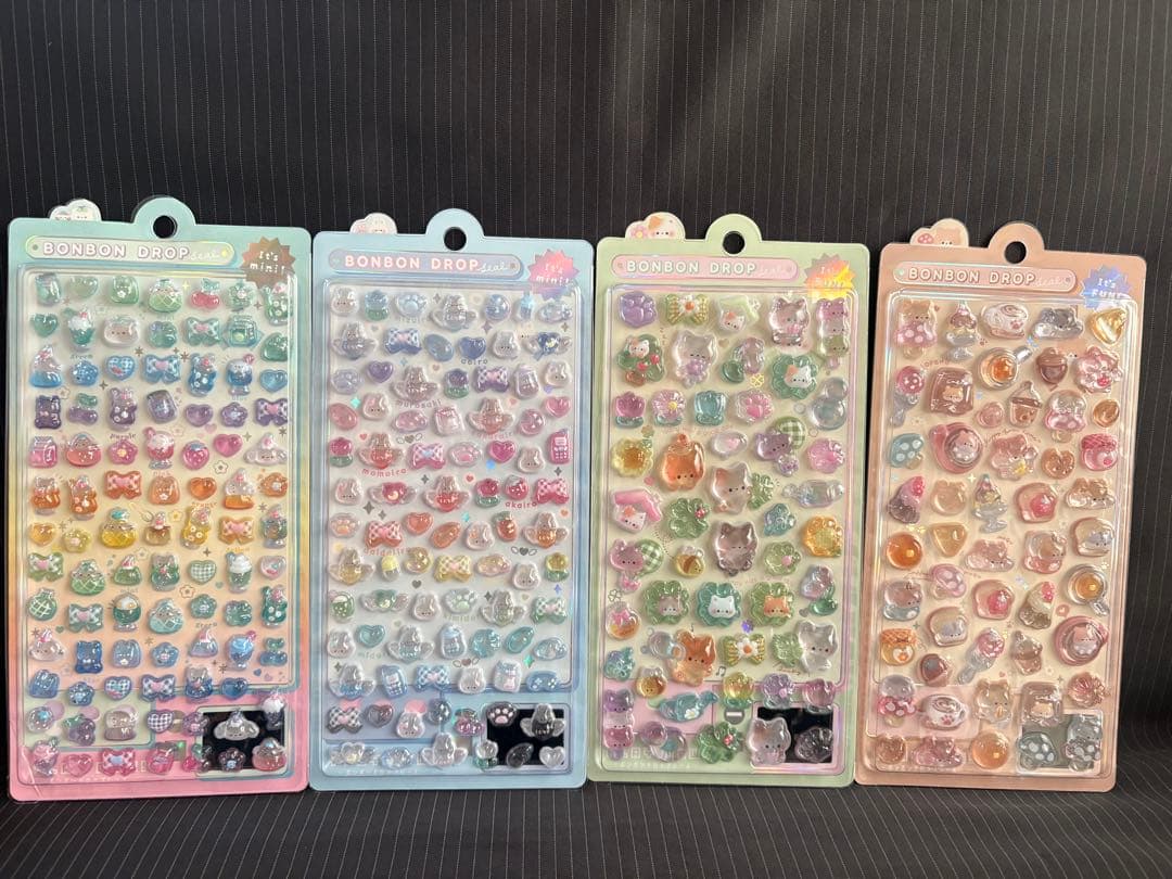 新品ボンボンドロップシール　まとめ売り クーリア サンリオ ちいかわ40枚セット