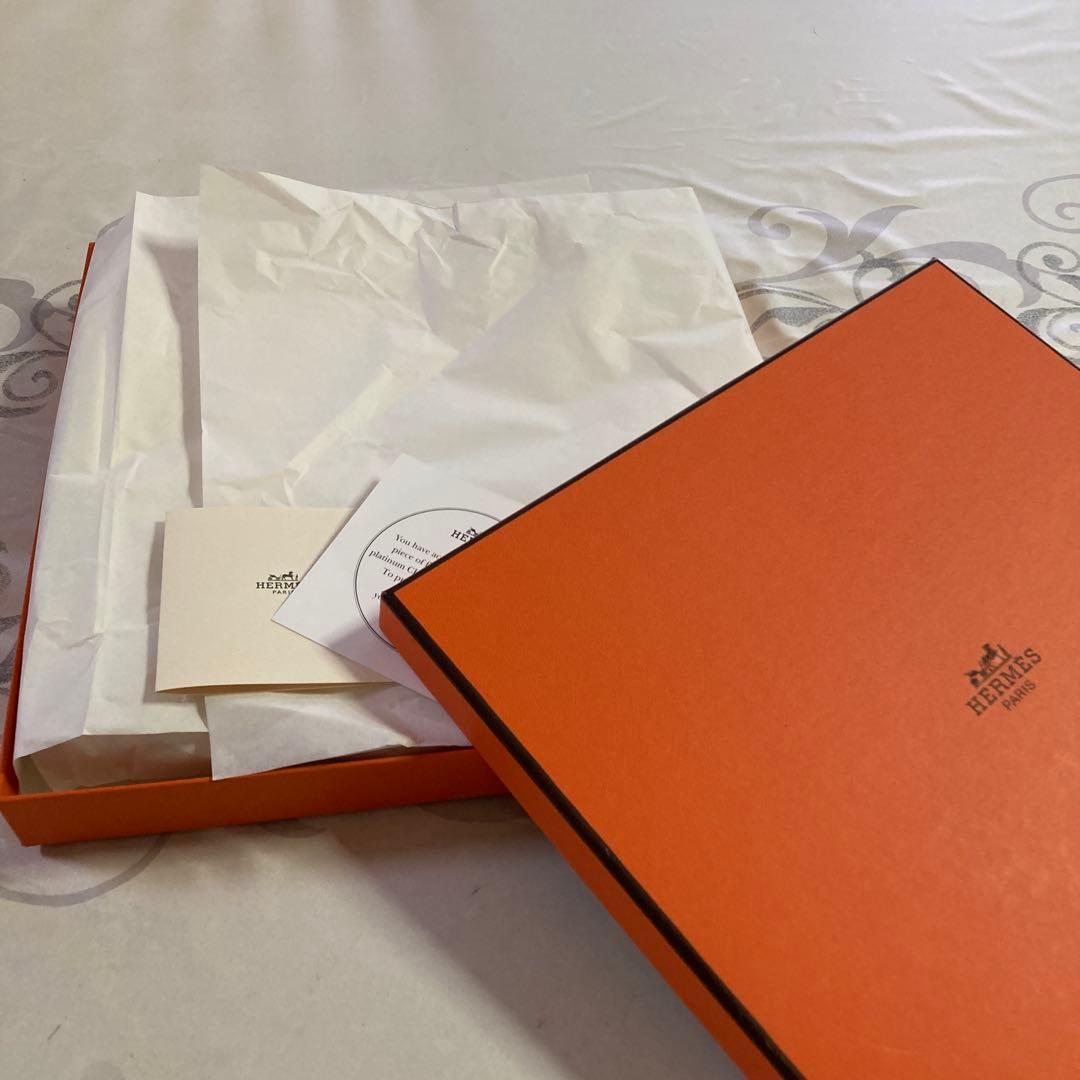 美品 HERMES シェーヌダンクル プレート 27cm プラチナ