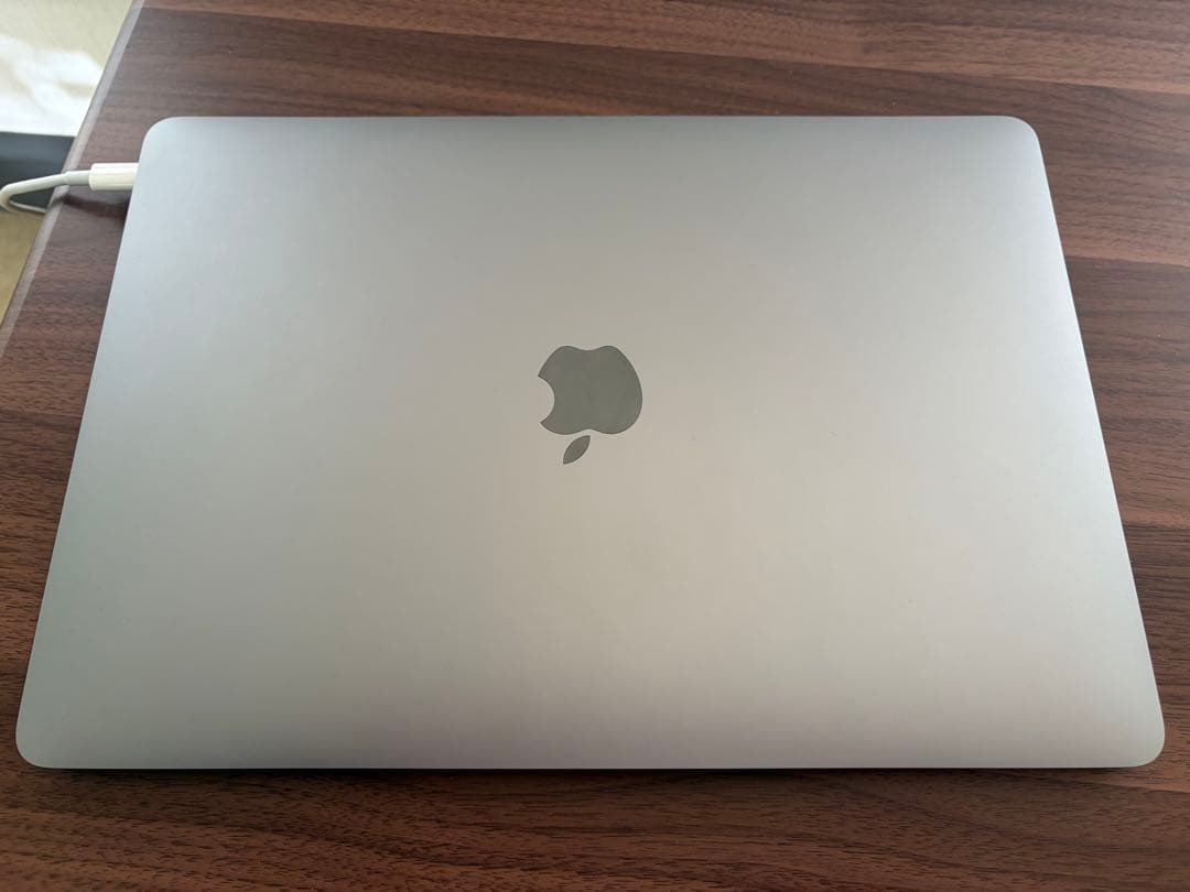 【美品】MacBook Air M1 8GB 256GB SPG