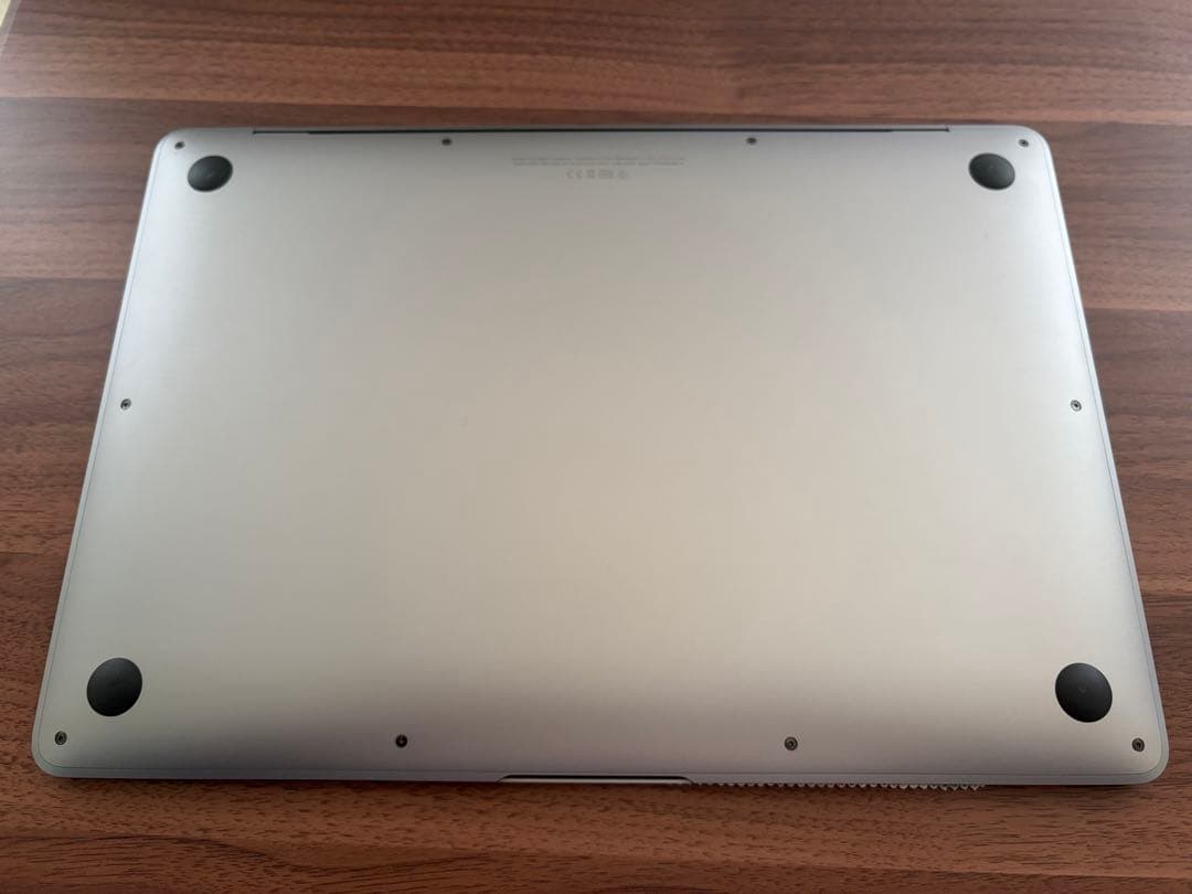 【美品】MacBook Air M1 8GB 256GB SPG
