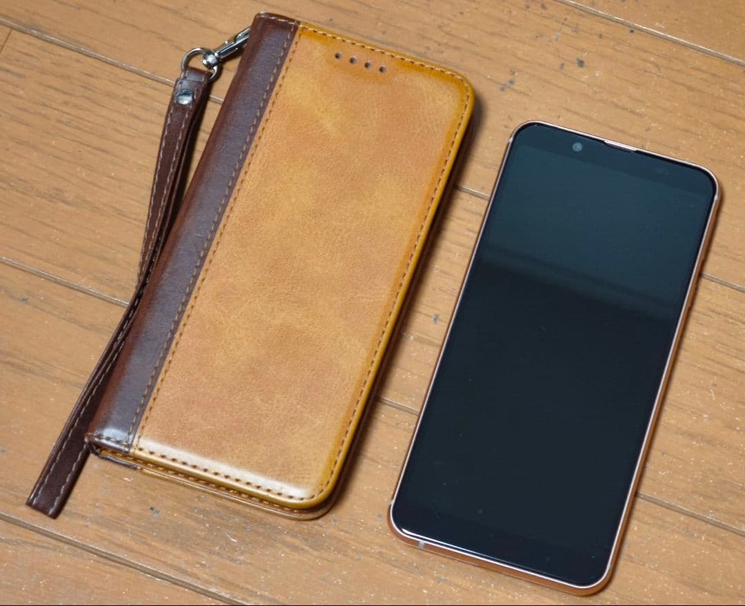 AQUOS sense 3 basic スマートフォン SHV48 ケース付き