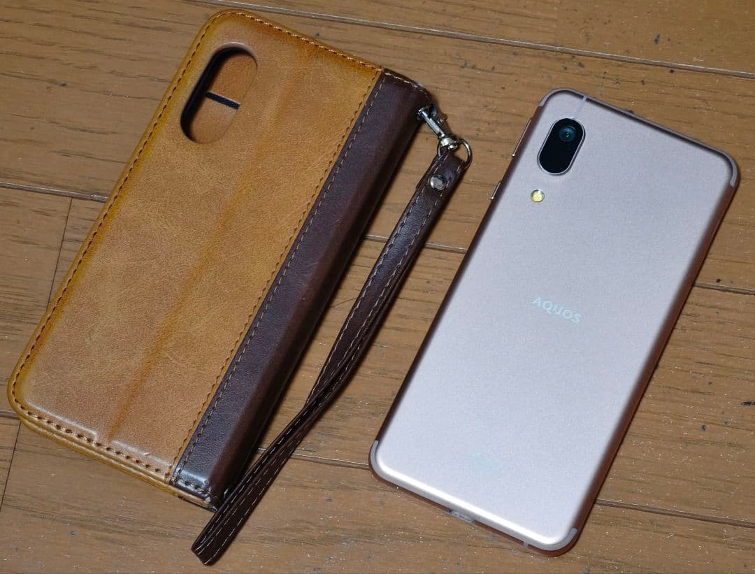 AQUOS sense 3 basic スマートフォン SHV48 ケース付き