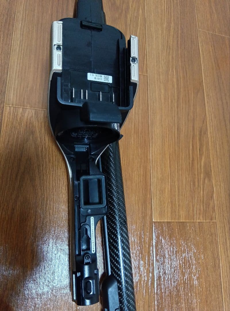 SHARPコードレス掃除機RACTIVEAir バッテリー2個付きでお得です!