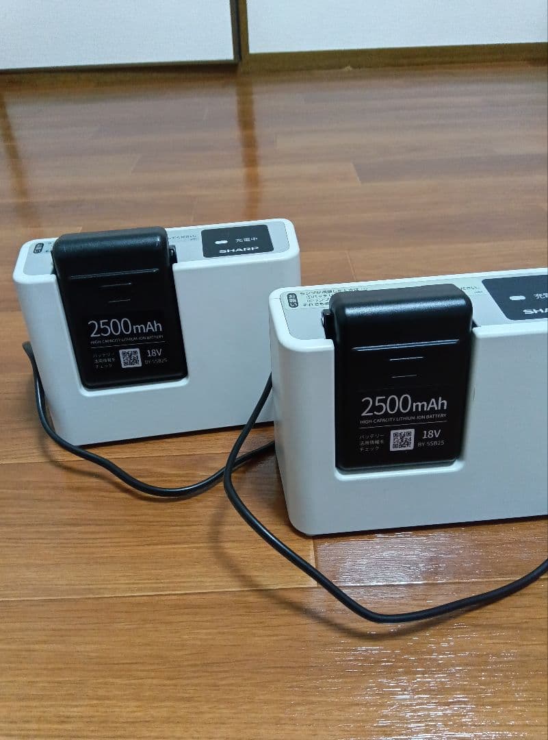 SHARPコードレス掃除機RACTIVEAir バッテリー2個付きでお得です!