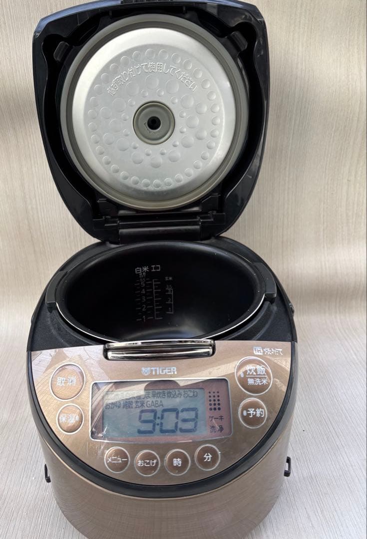 TIGER 炊飯器 IH炊きたて JKT-M100 2020年製