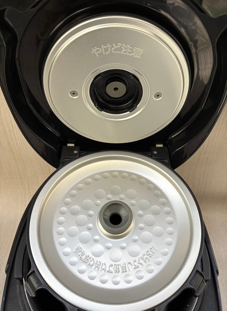 TIGER 炊飯器 IH炊きたて JKT-M100 2020年製