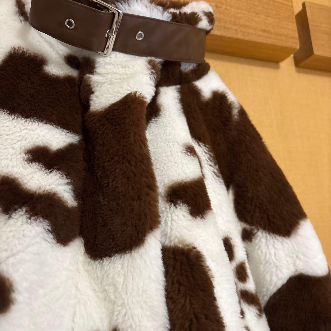 さ*や様 【トイストーリー　ジェシー】牛柄ファーコート　ファンキャップ　バウンド