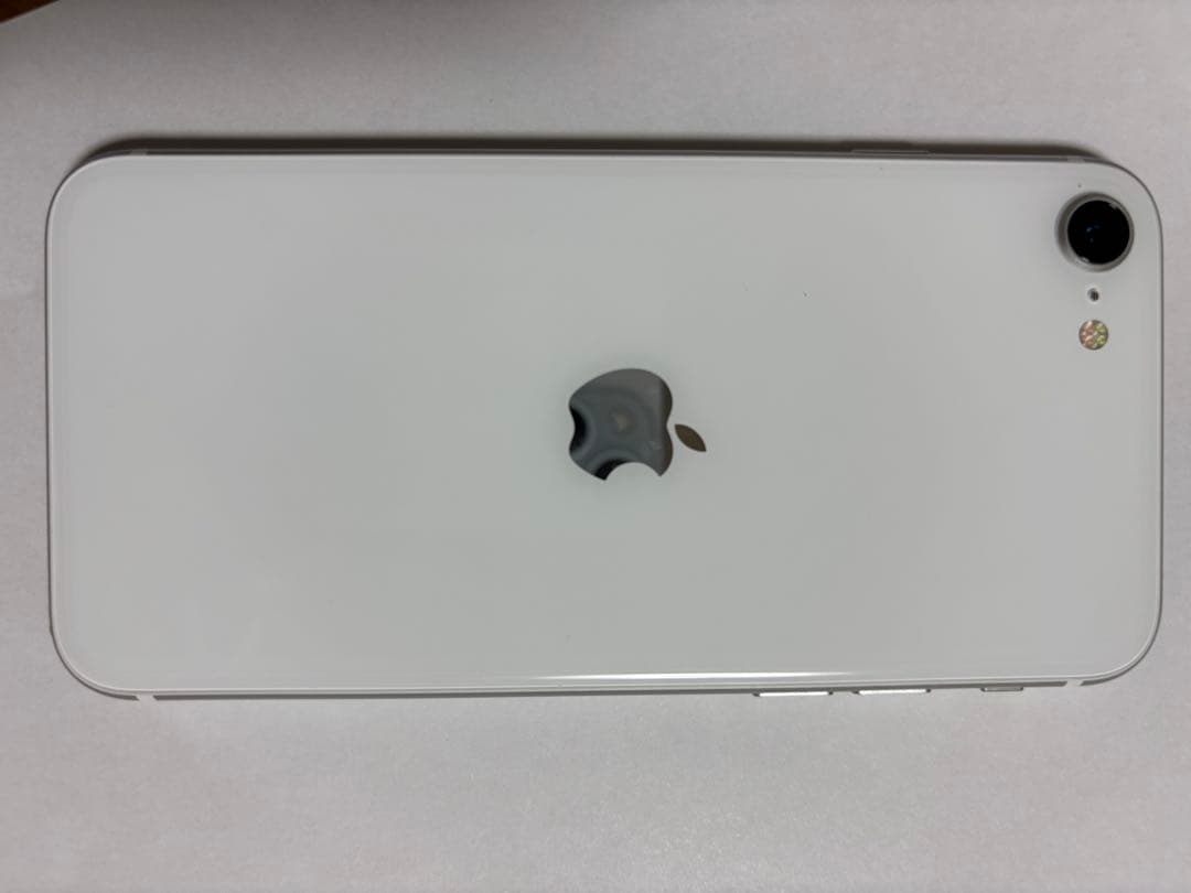 iPhone SE（第二世代） 128G ホワイトSIMフリー　アップルストア
