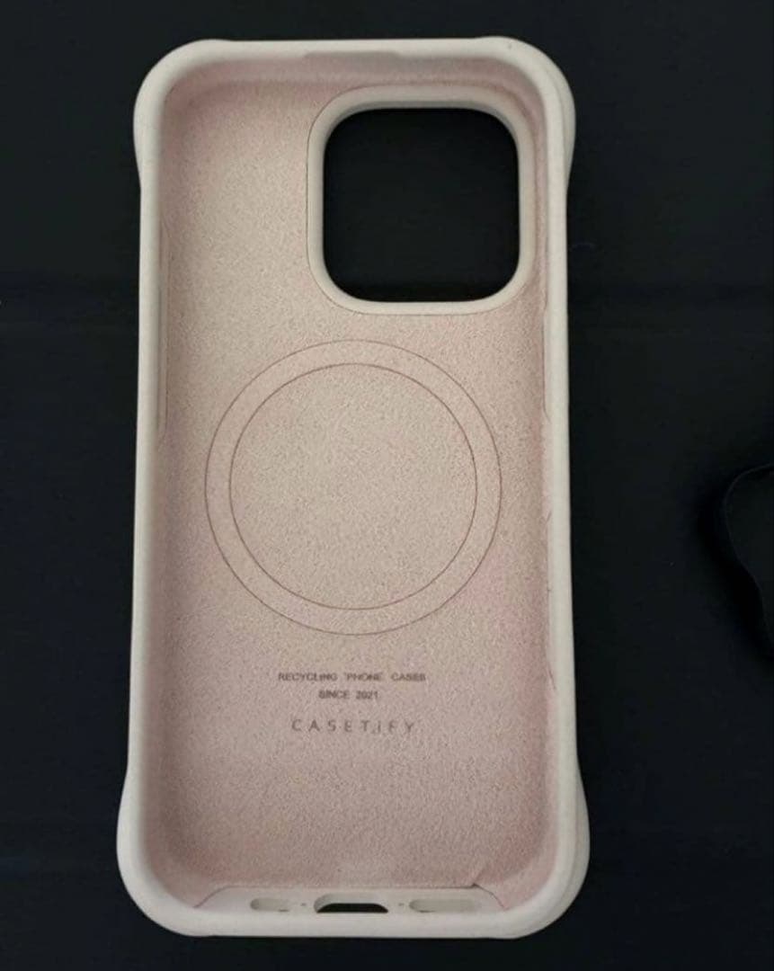 CASETiFY ウェーブシリコンケース オーツ iPhone 16pro