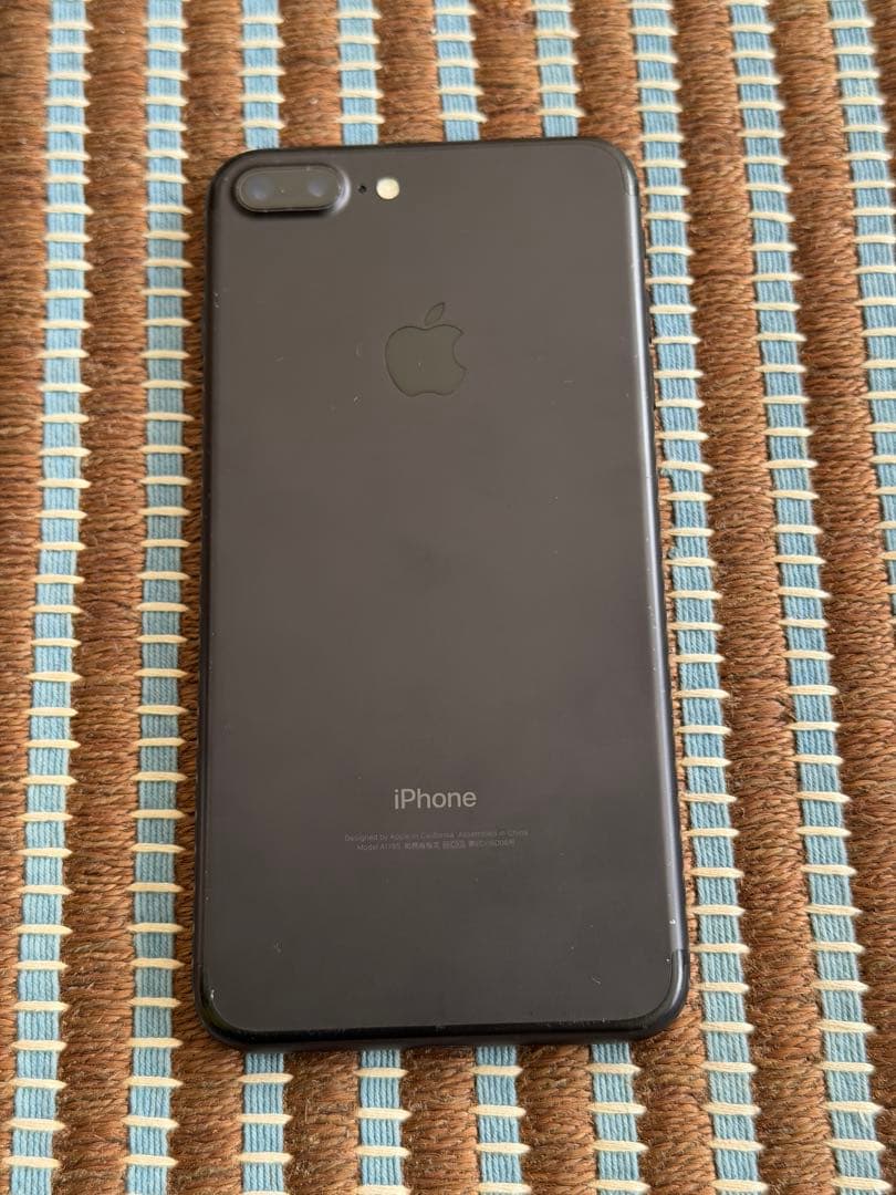 iPhone 7 Plus 128GB MN6F2J/A バッテリー83%