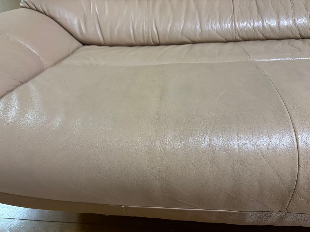 karimoku ベージュレザー 3人掛けソファ ZT6823