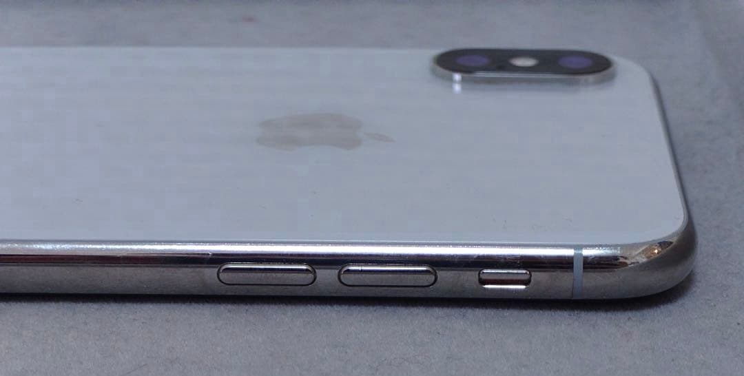 iPhone X 64GB シルバー ホワイト