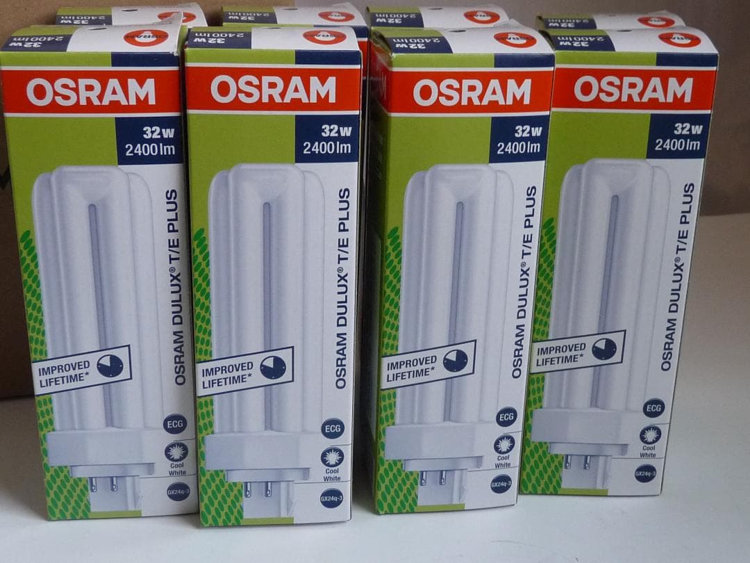 未使用　8こ OSRAM DULUX T/E PLUS 32W/840