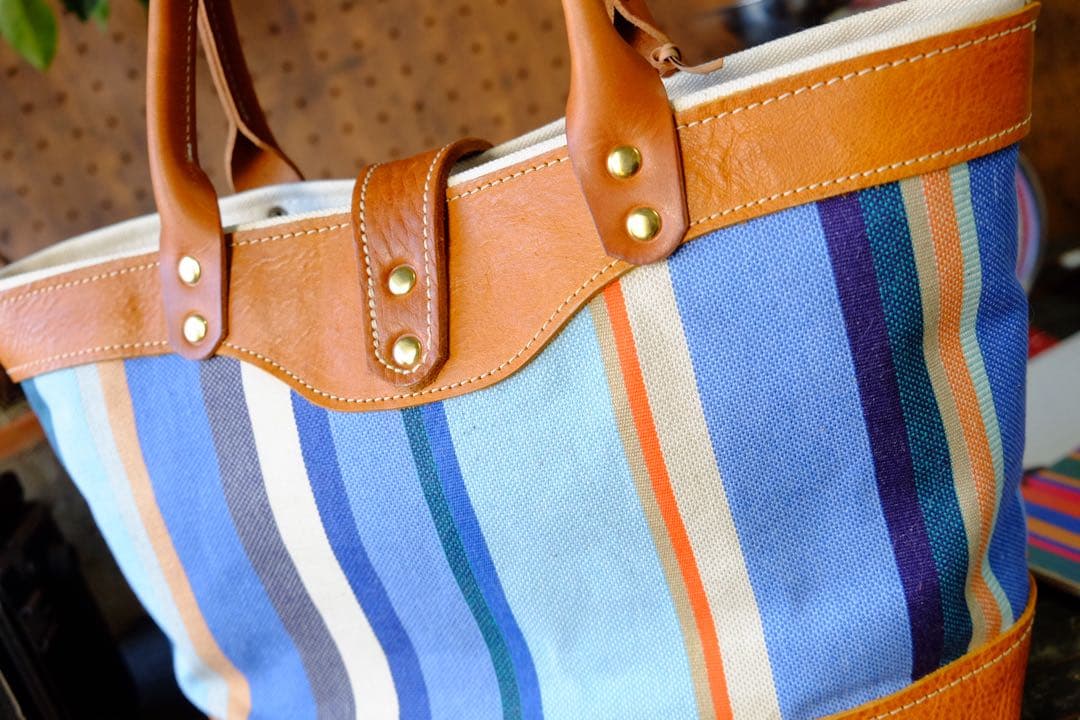 Les Toiles Du Soleil ブラウン牛革トートバッグ　ハンドメイド
