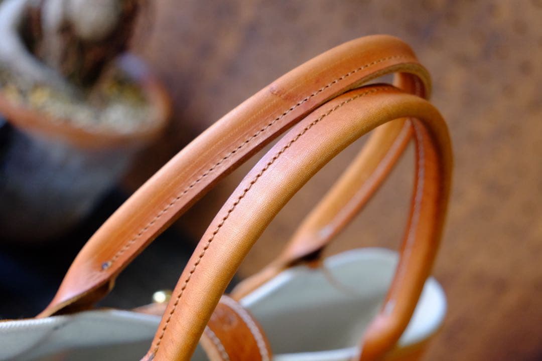 Les Toiles Du Soleil ブラウン牛革トートバッグ　ハンドメイド