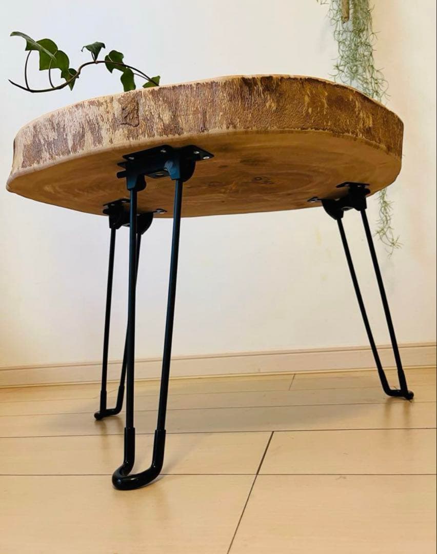 一枚板テーブル　けやき　ローテーブル アイアンテーブル　レジン