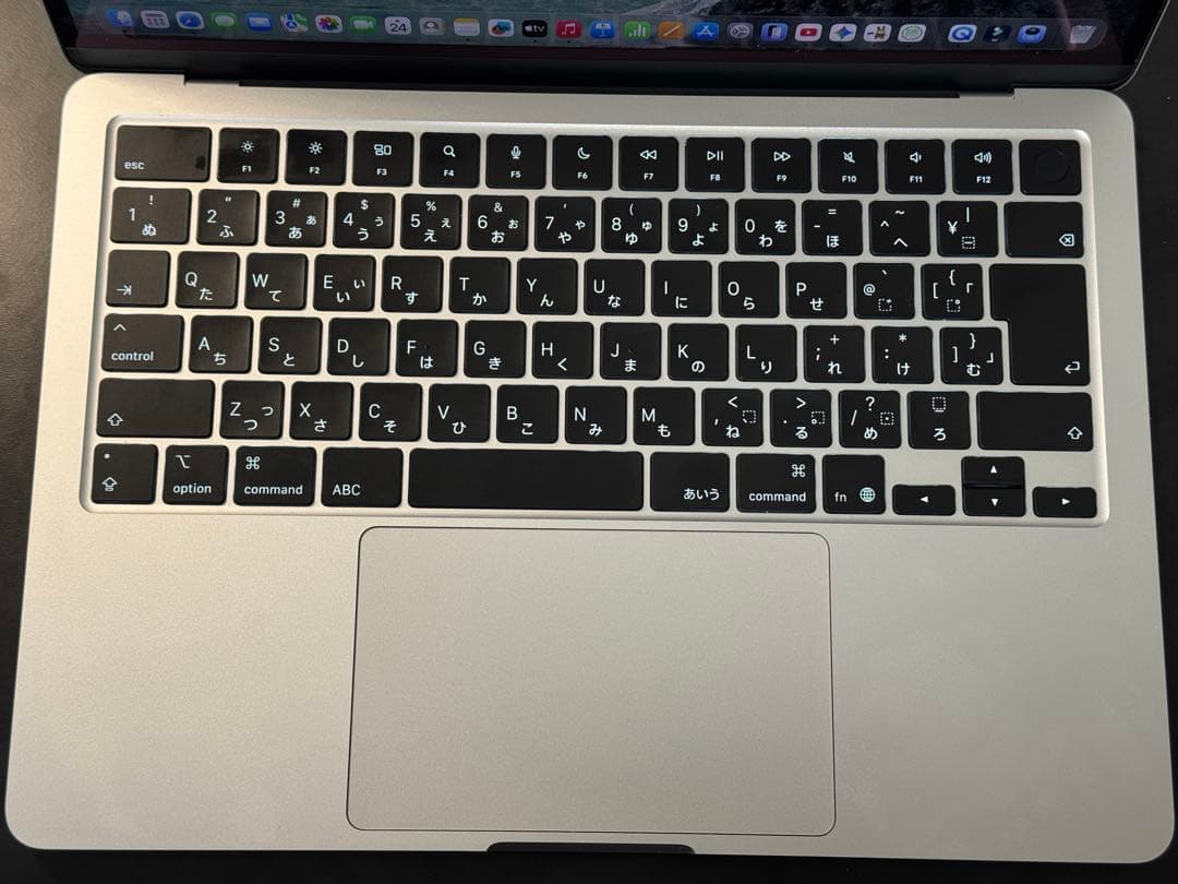 Apple MacBook Air M4 256GBストレージ　16GBメモリ