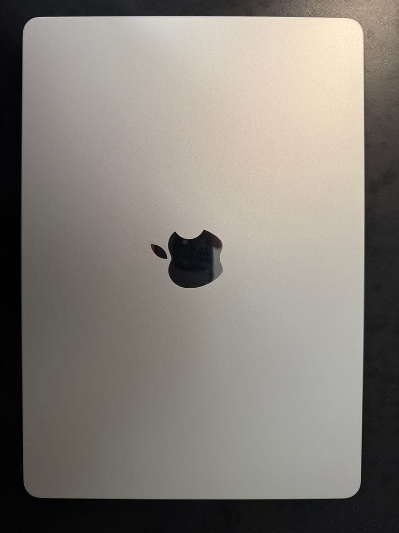Apple MacBook Air M4 256GBストレージ　16GBメモリ