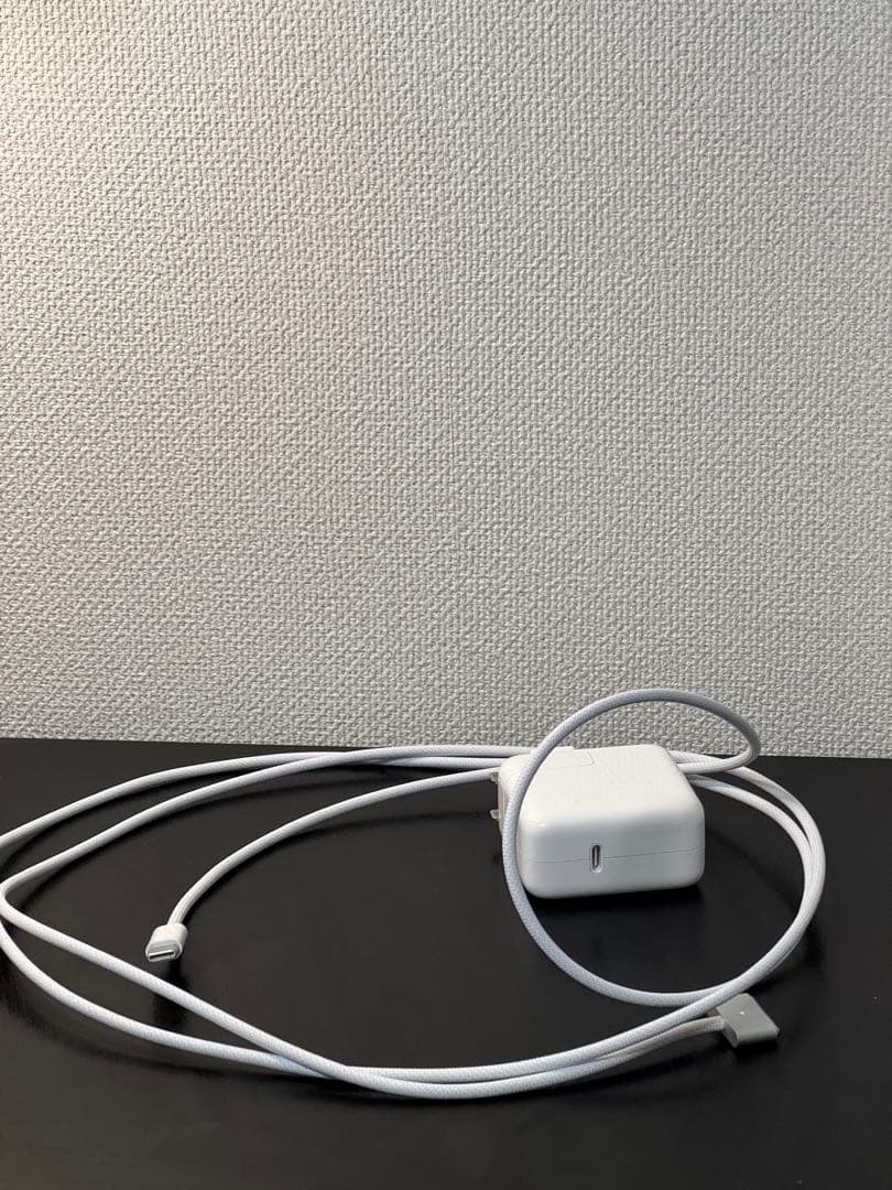 Apple MacBook Air M4 256GBストレージ　16GBメモリ