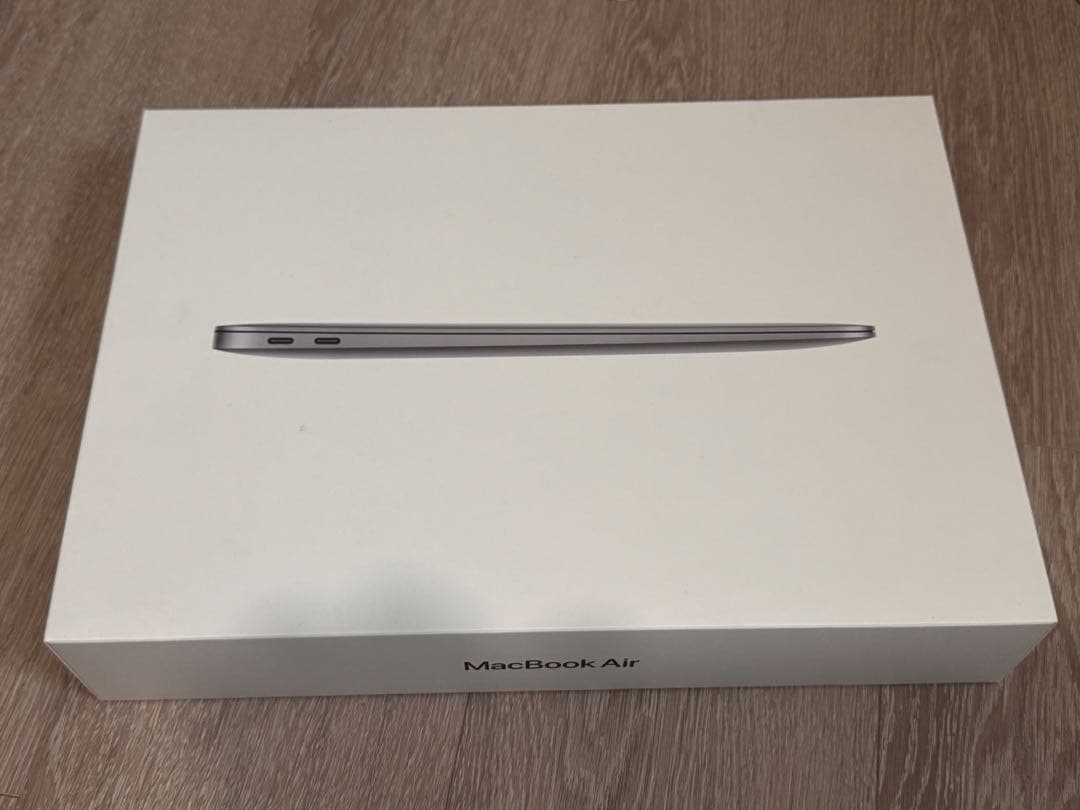 即使用OKMacBook Air M1 バッテリー95% 外部モニター可 画面割