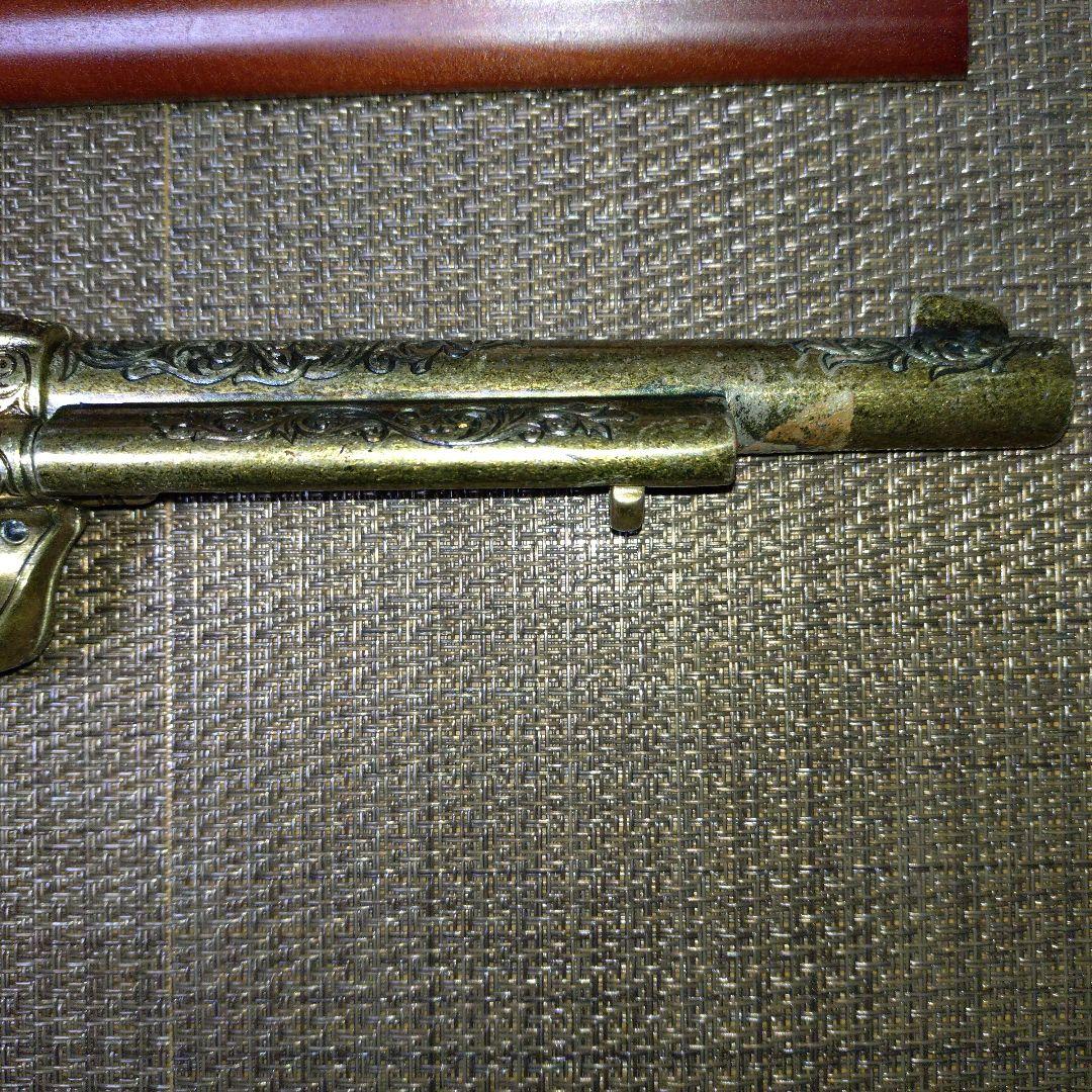 デニックス　リボルバー 木製ハンドル 約32cm　スタンド付き　インテリア