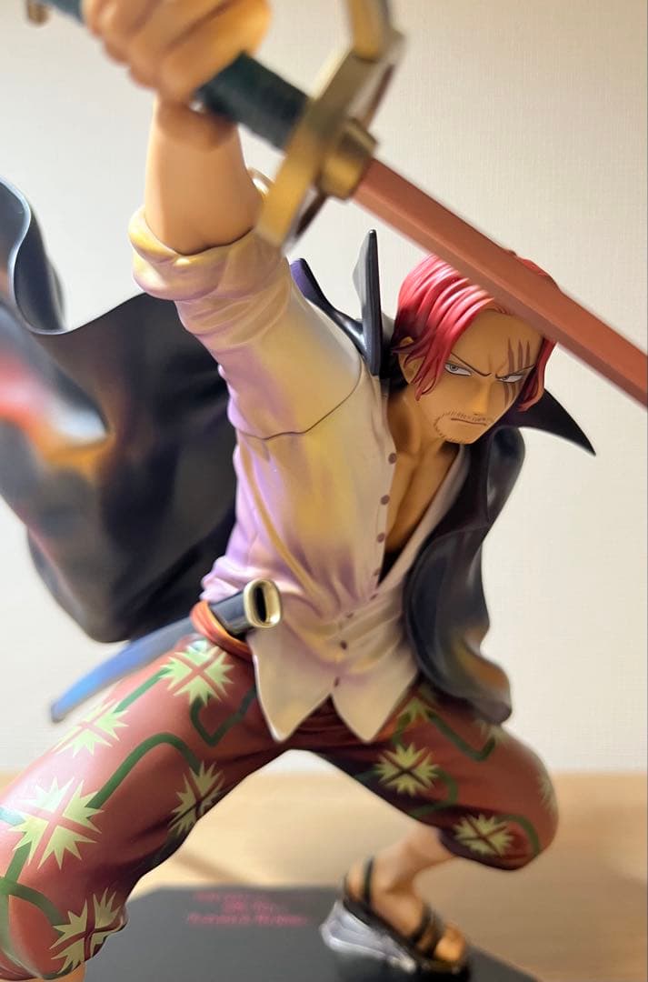 ワンピース　メガハウスPOP 赤髪のシャンクス　フィギュア