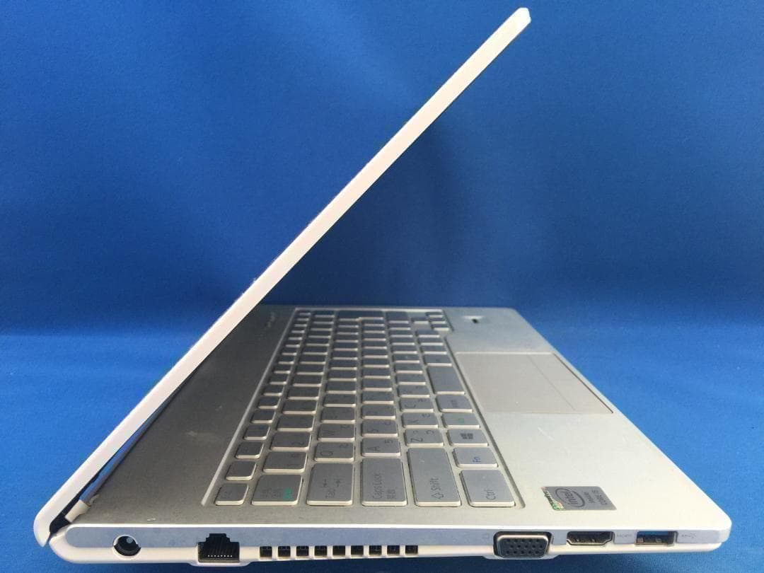 富士通 SH75/M 13.3型高解像度TFT　軽量・コンパクトノート