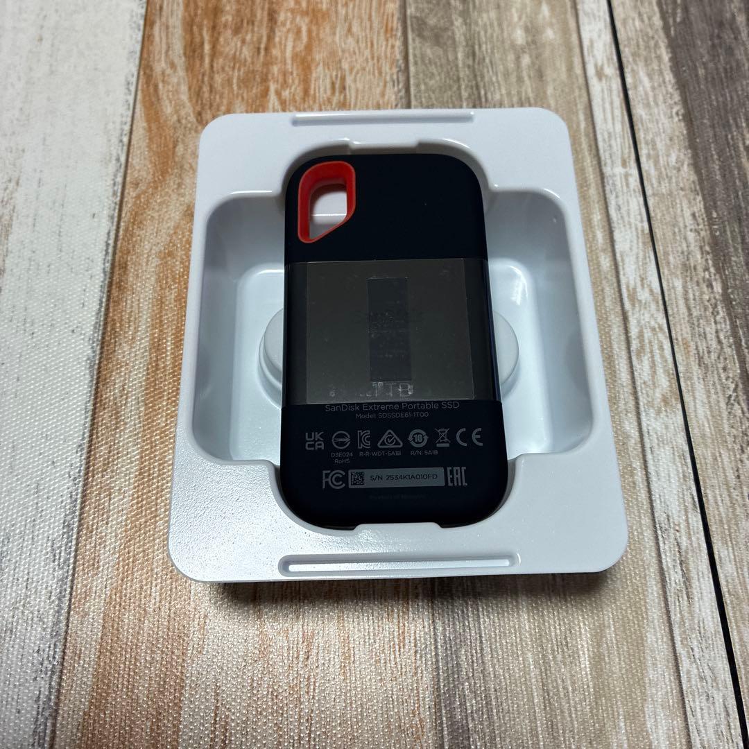 SanDisk SSD 外付け 1TB①