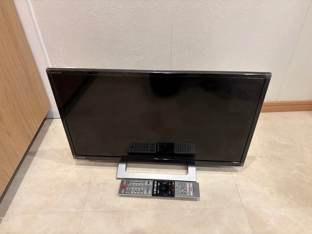 REGZA　24V型ハイビジョン液晶テレビ　リモコン付き2022年袋