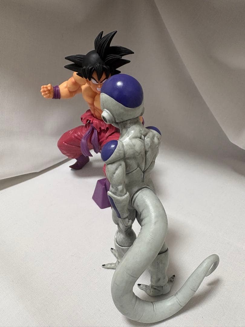 ドラゴンボール　SOLID EDGE WORKS THE出陣フリーザ ＋孫悟空