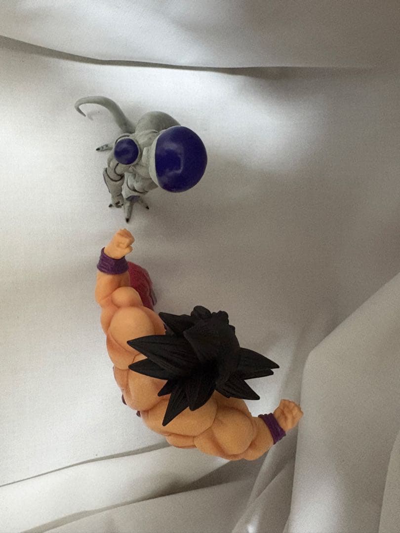 ドラゴンボール　SOLID EDGE WORKS THE出陣フリーザ ＋孫悟空
